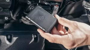 Lire la suite à propos de l’article ✨Quel Traceur GPS Pour Mettre Sur Une Voiture ?👉
