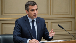 Lire la suite à propos de l’article Controverses autour des nominations gouvernementales post-dissolution : Olivier Faure sollicite l&rsquo;avis du Conseil d&rsquo;État