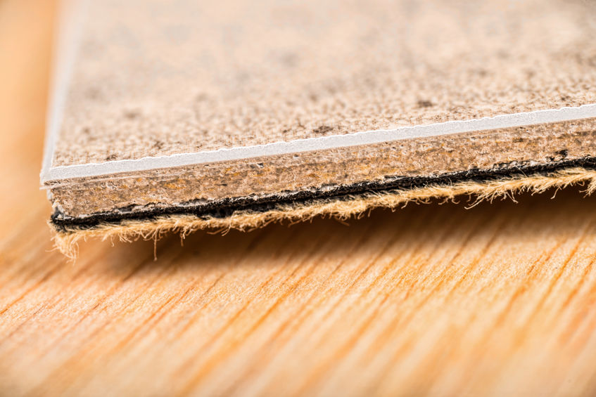 Lire la suite à propos de l’article Vinyle SPC : quels sont ses avantages en termes d’isolation acoustique et thermique ?