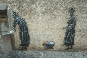 Lire la suite à propos de l’article Découvrez l’univers mystérieux et fascinant de Banksy : un article incontournable sur Lampservices